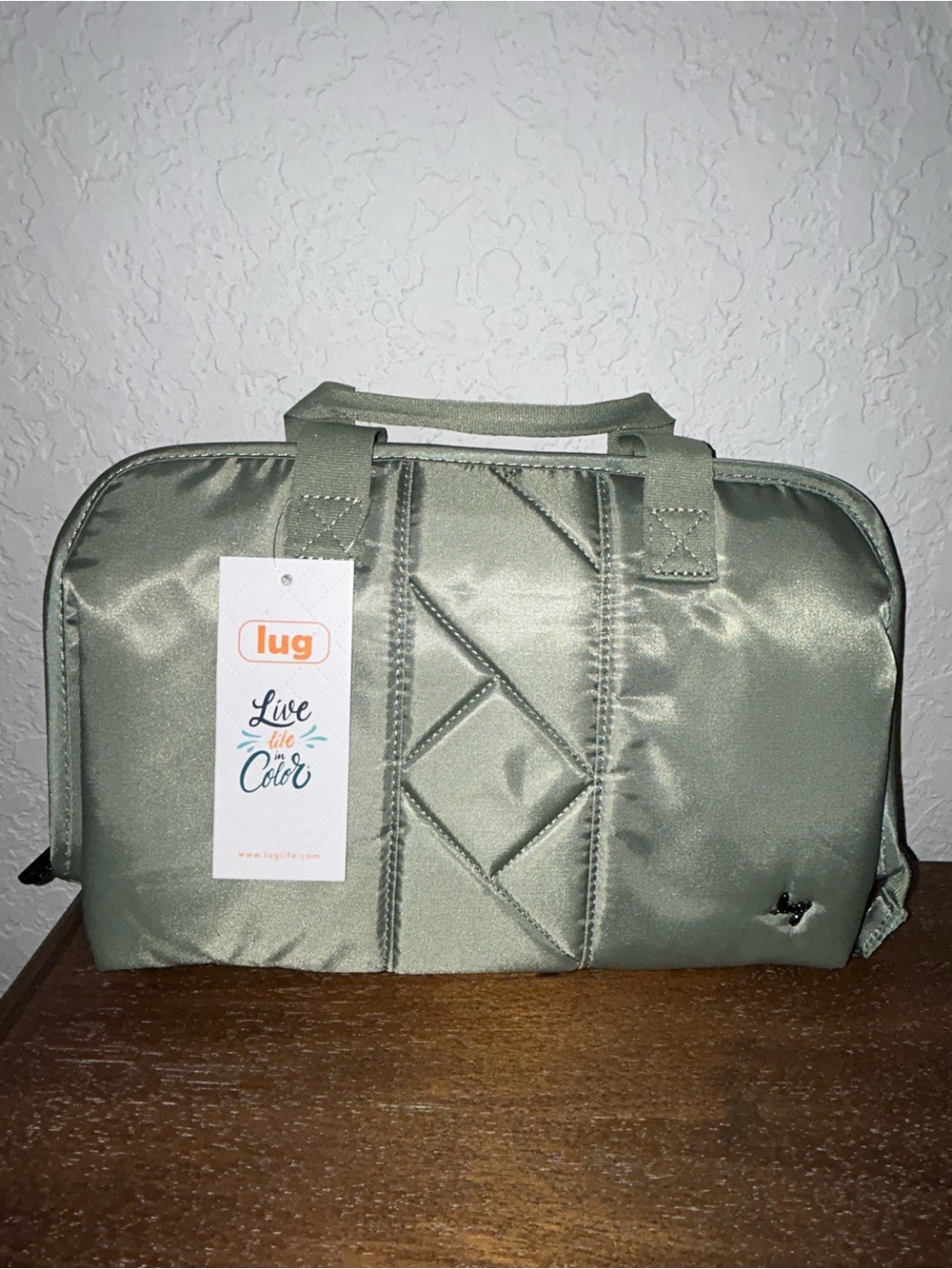 New, Lug Flash SE Zipper Closure Makeup Cosmetic Travel Toiletry Bag
